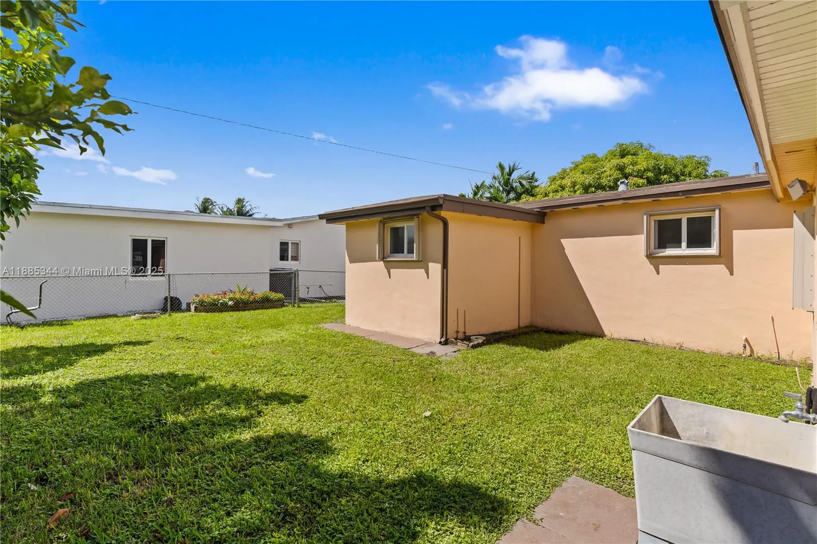 3425 SW 105th Ave