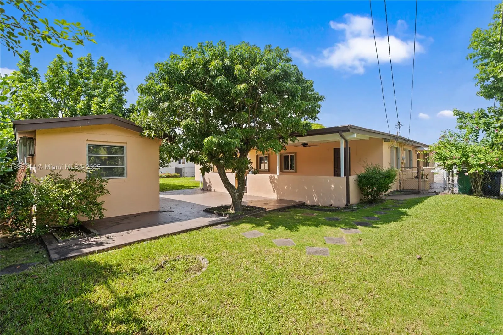 3425 SW 105th Ave