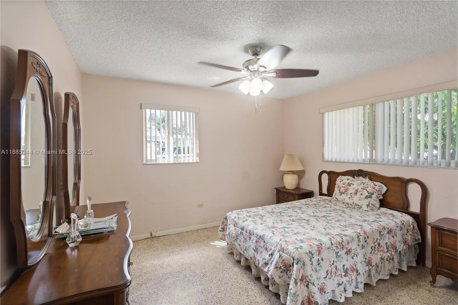 3425 SW 105th Ave