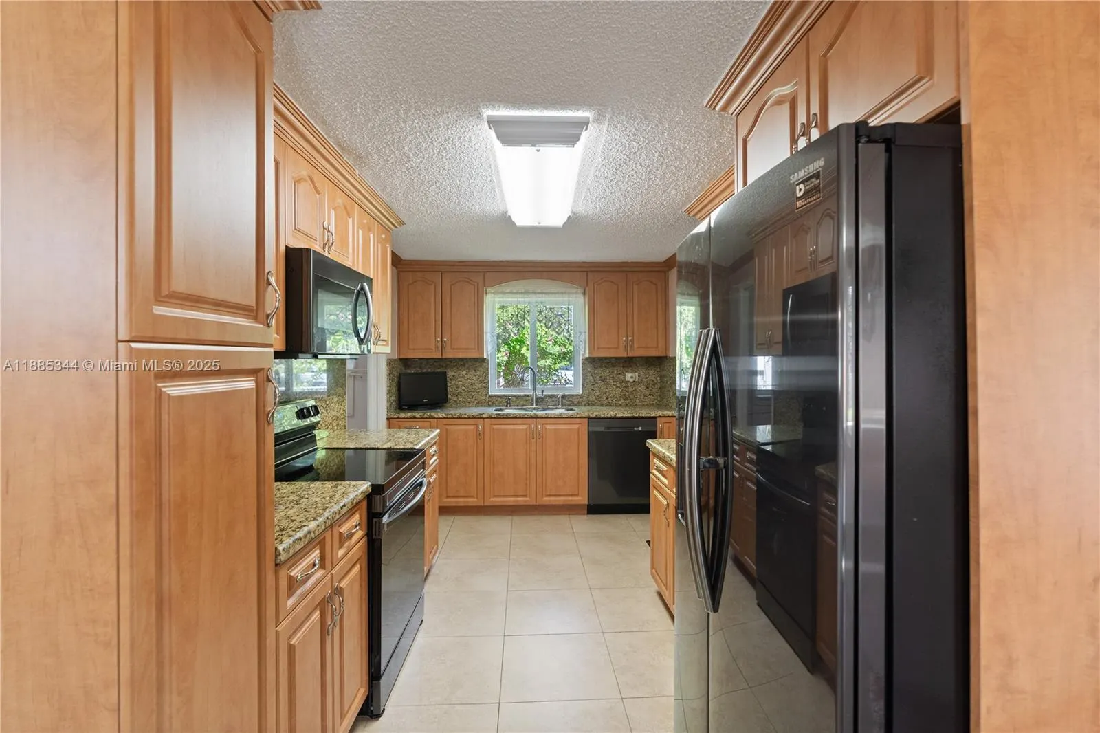 3425 SW 105th Ave