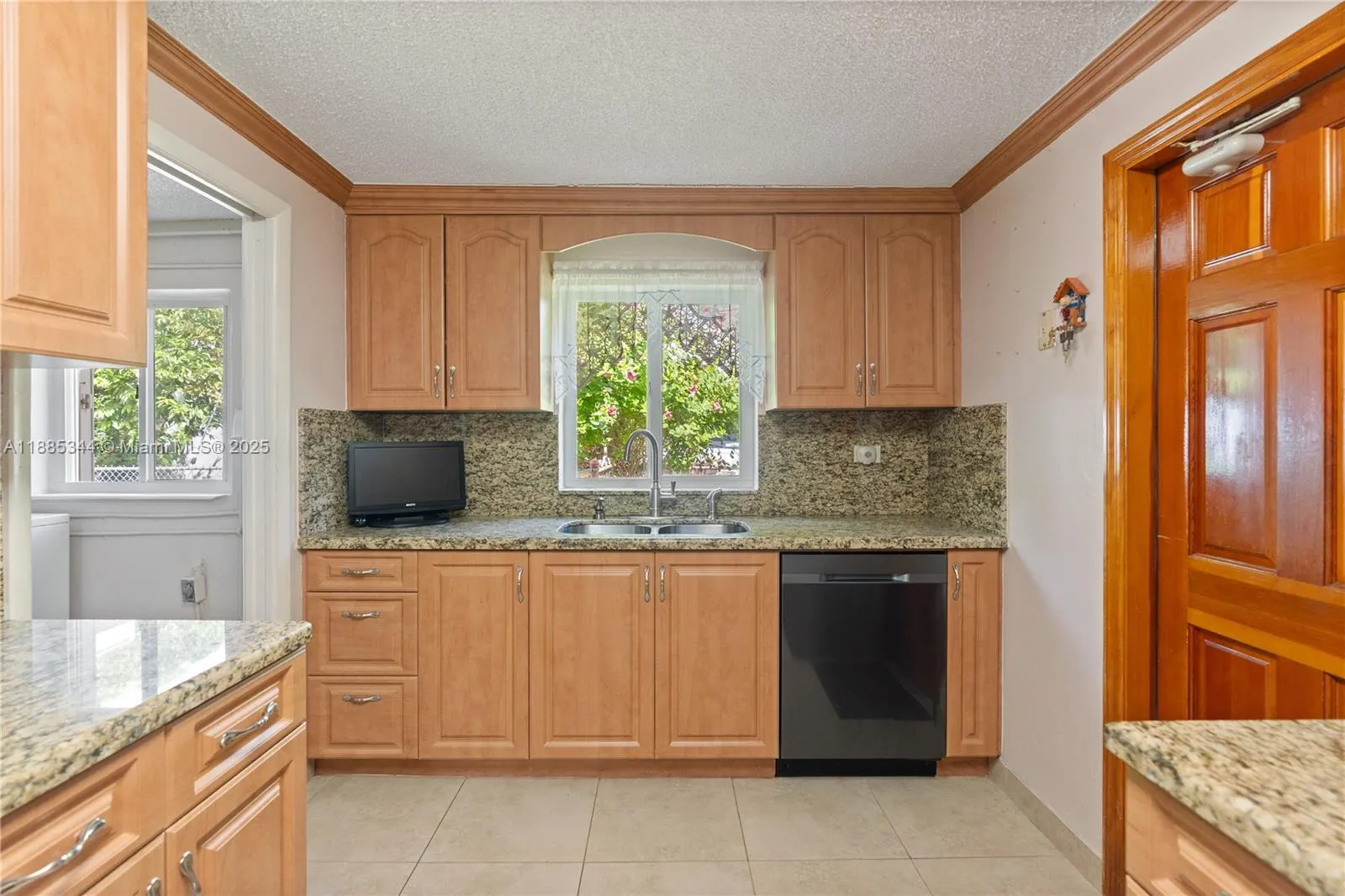 3425 SW 105th Ave