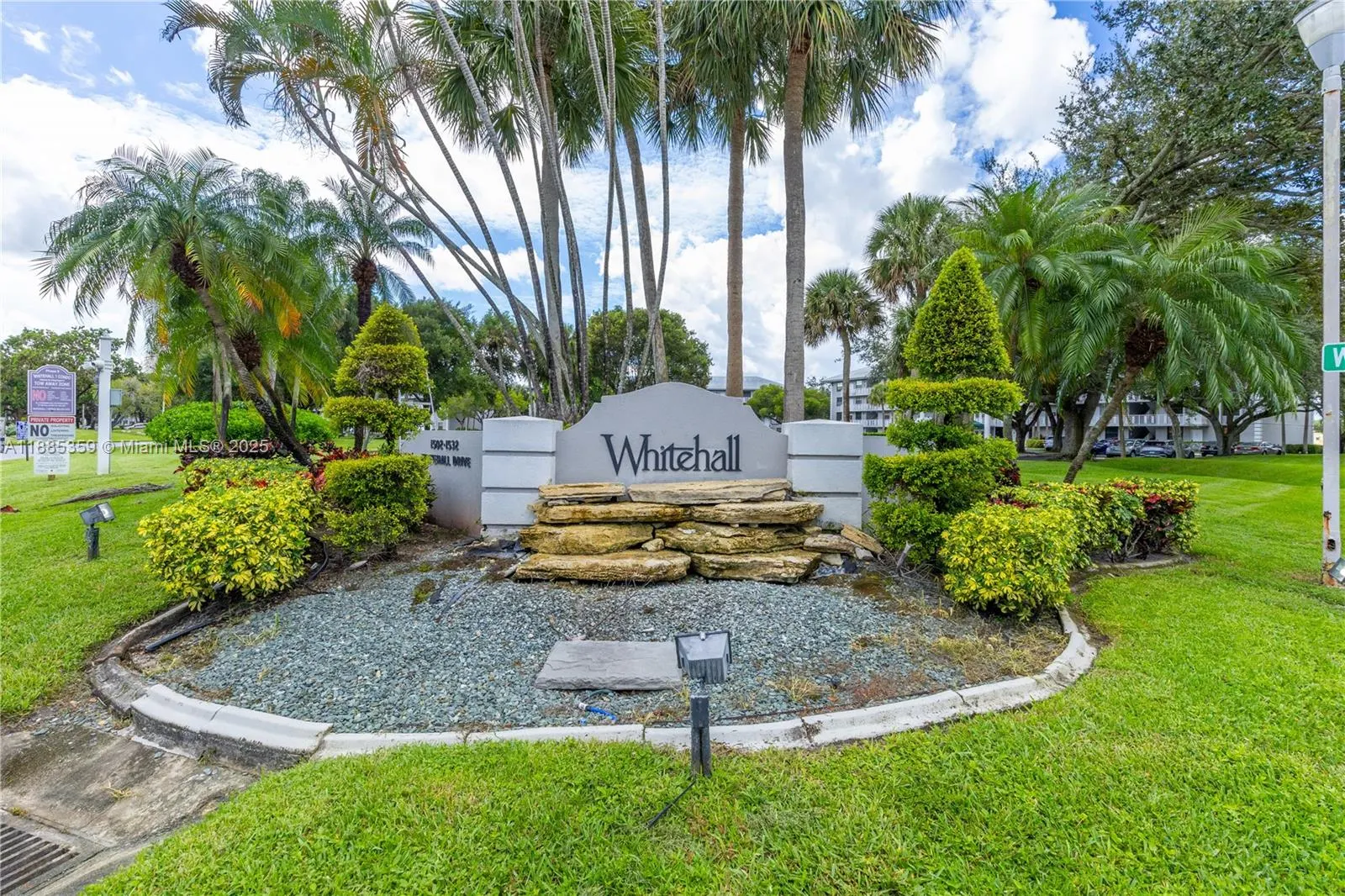 1514 Whitehall Dr, #203
