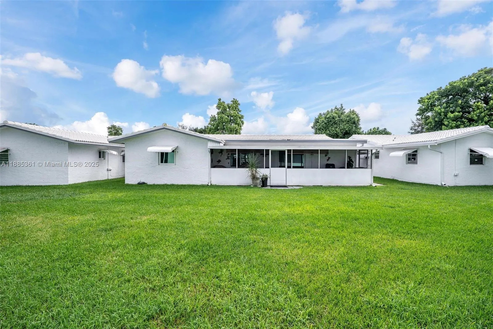 8213 NW 14th St