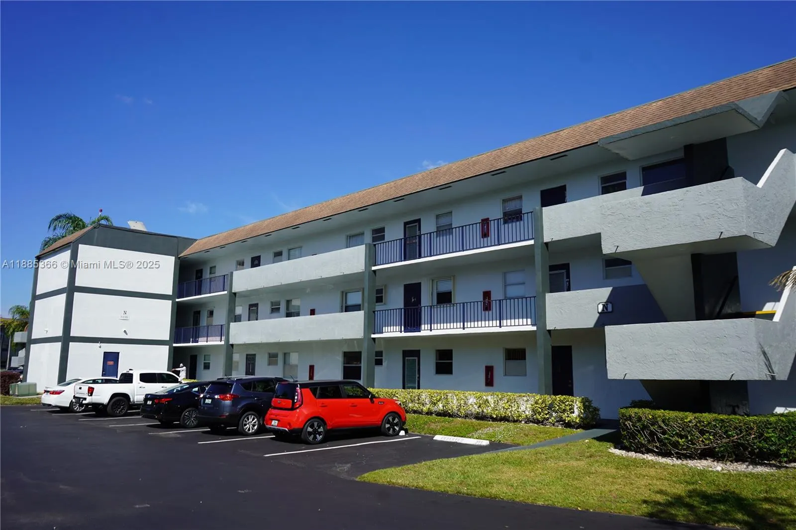 8330 Sands Point Blvd, #N307