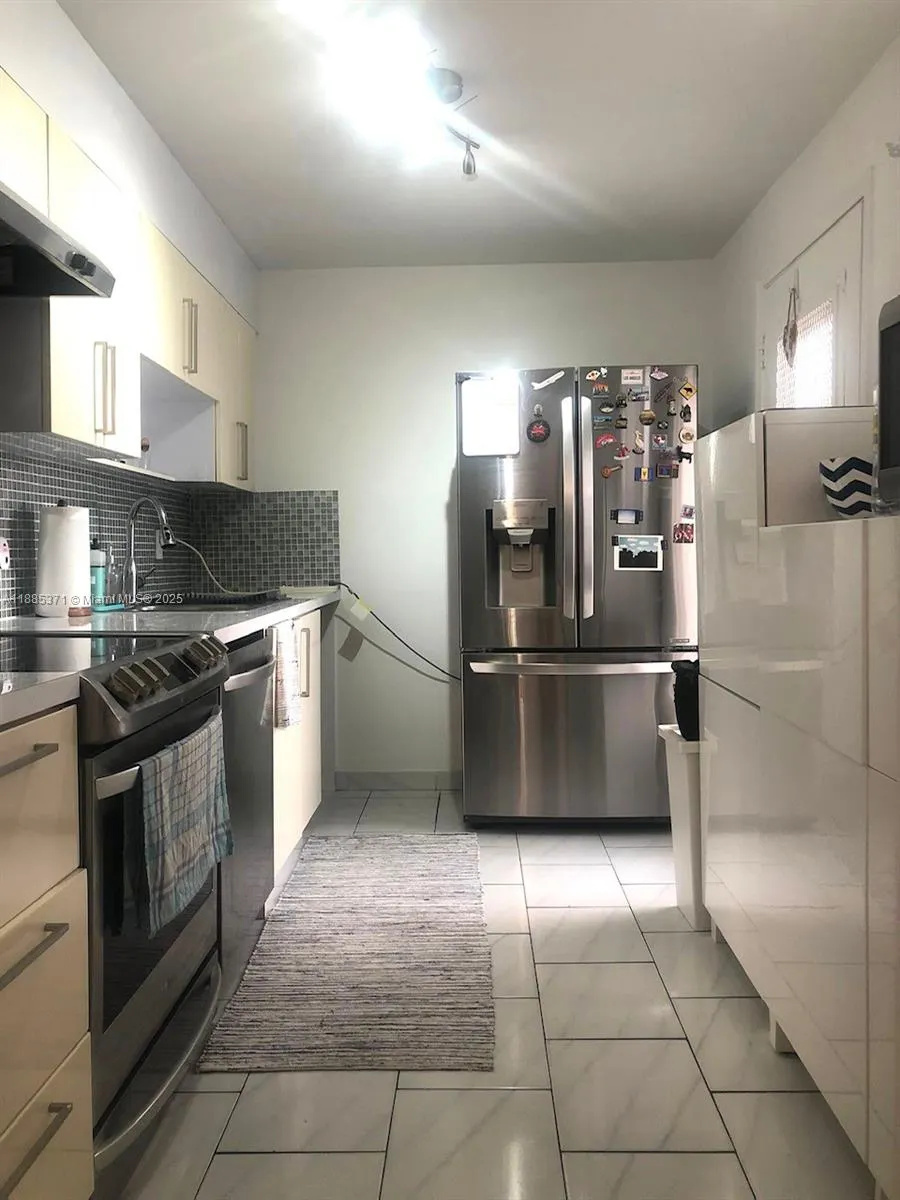 1750 James Ave, #5B