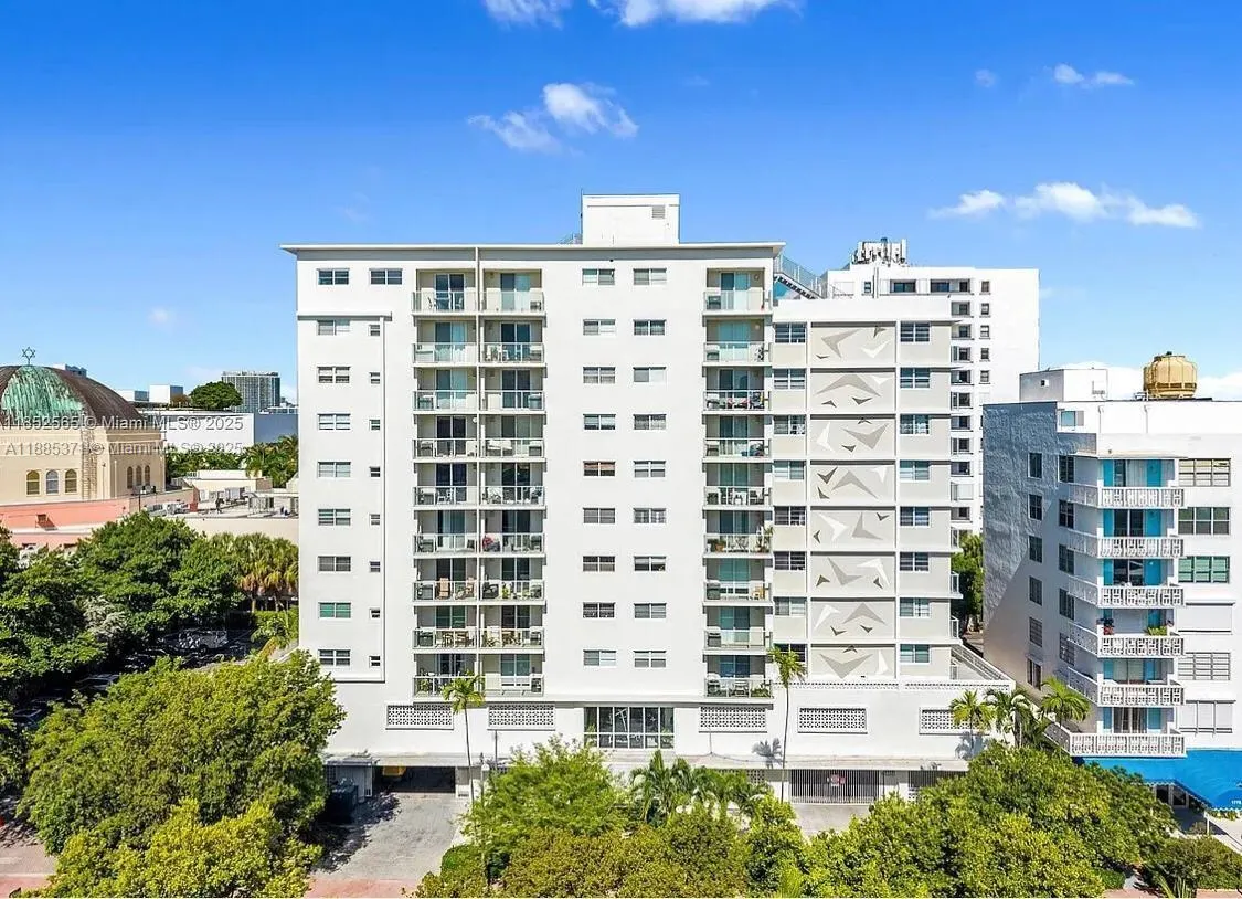 1750 James Ave, #5B