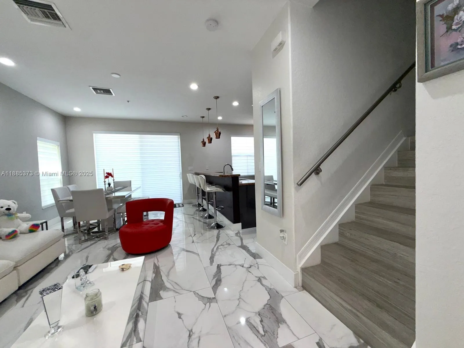 2851 W Prospect Rd, #704