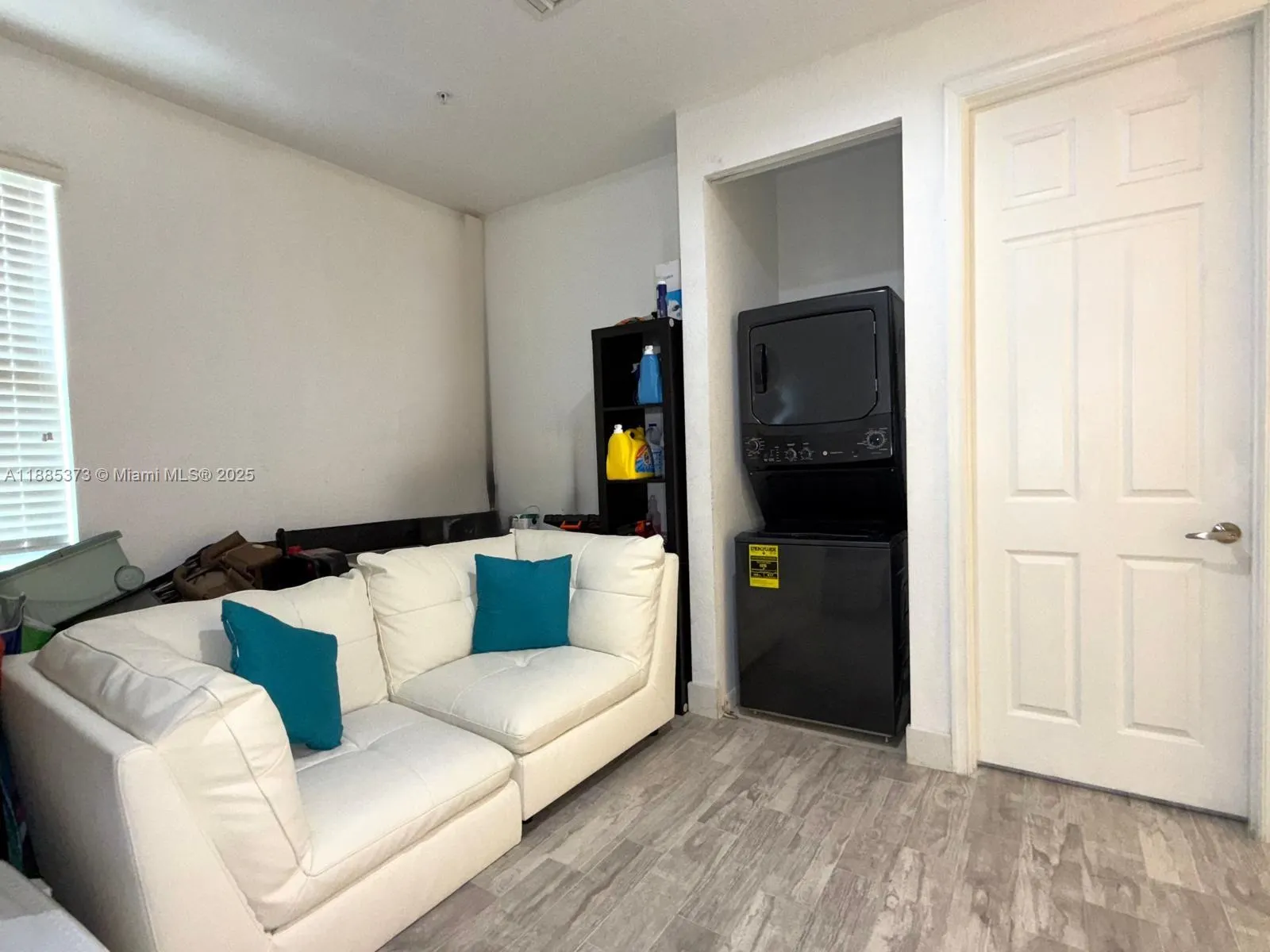 2851 W Prospect Rd, #704