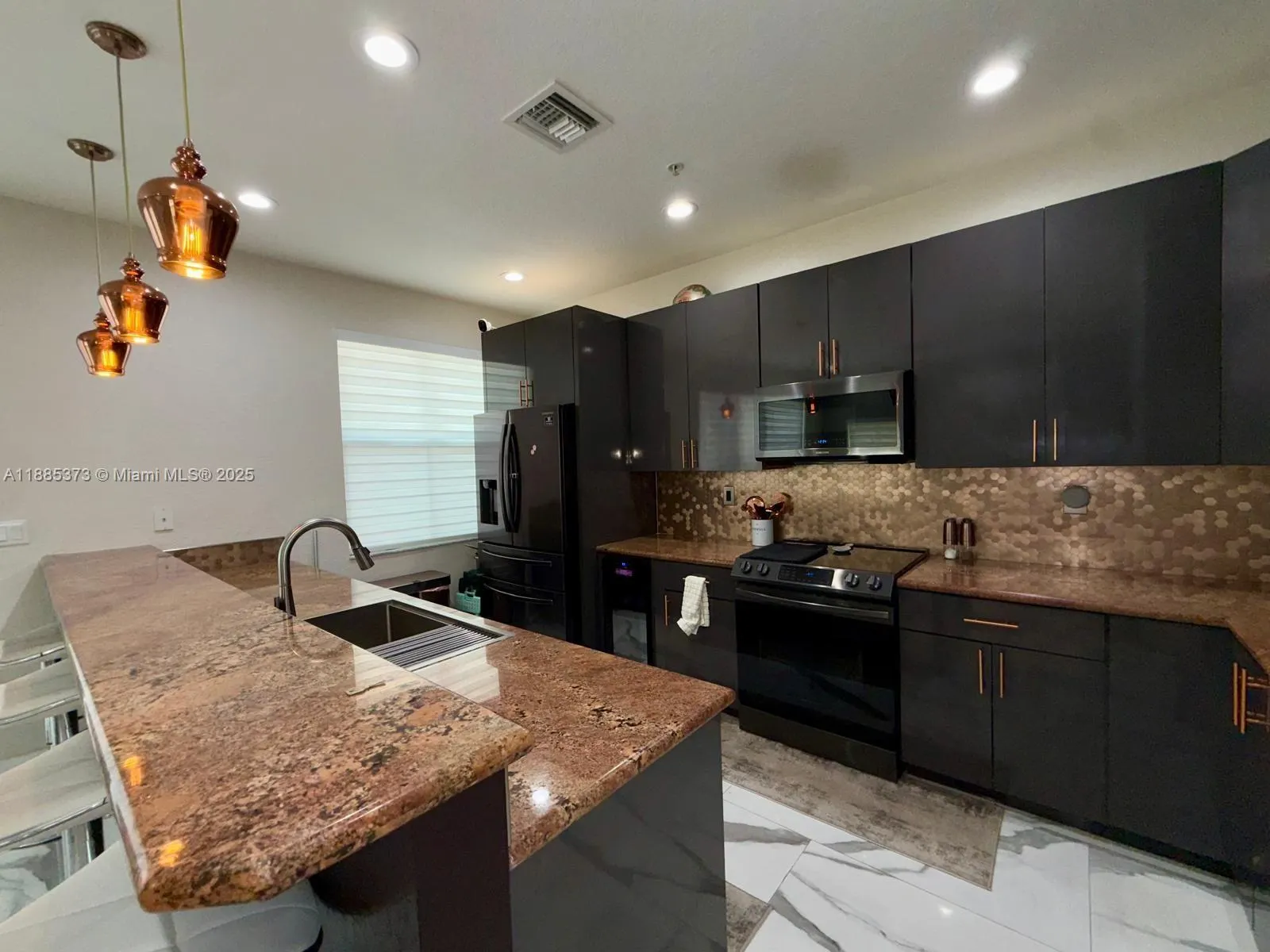 2851 W Prospect Rd, #704