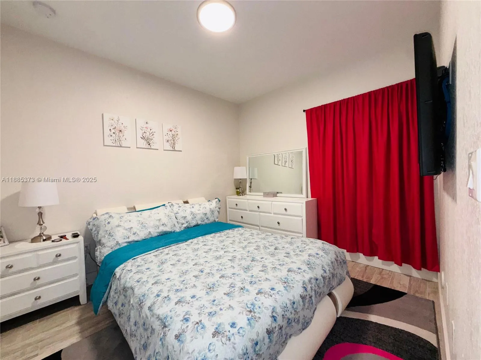 2851 W Prospect Rd, #704