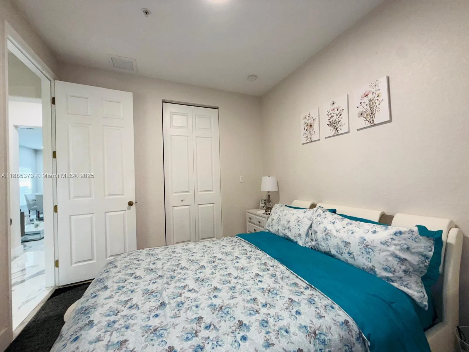 2851 W Prospect Rd, #704