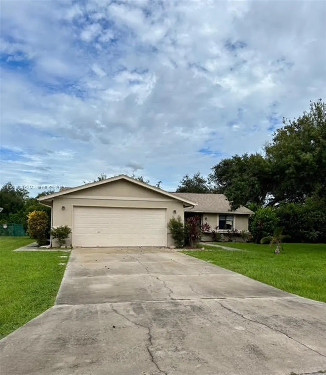 16264 Shadow Pine Rd