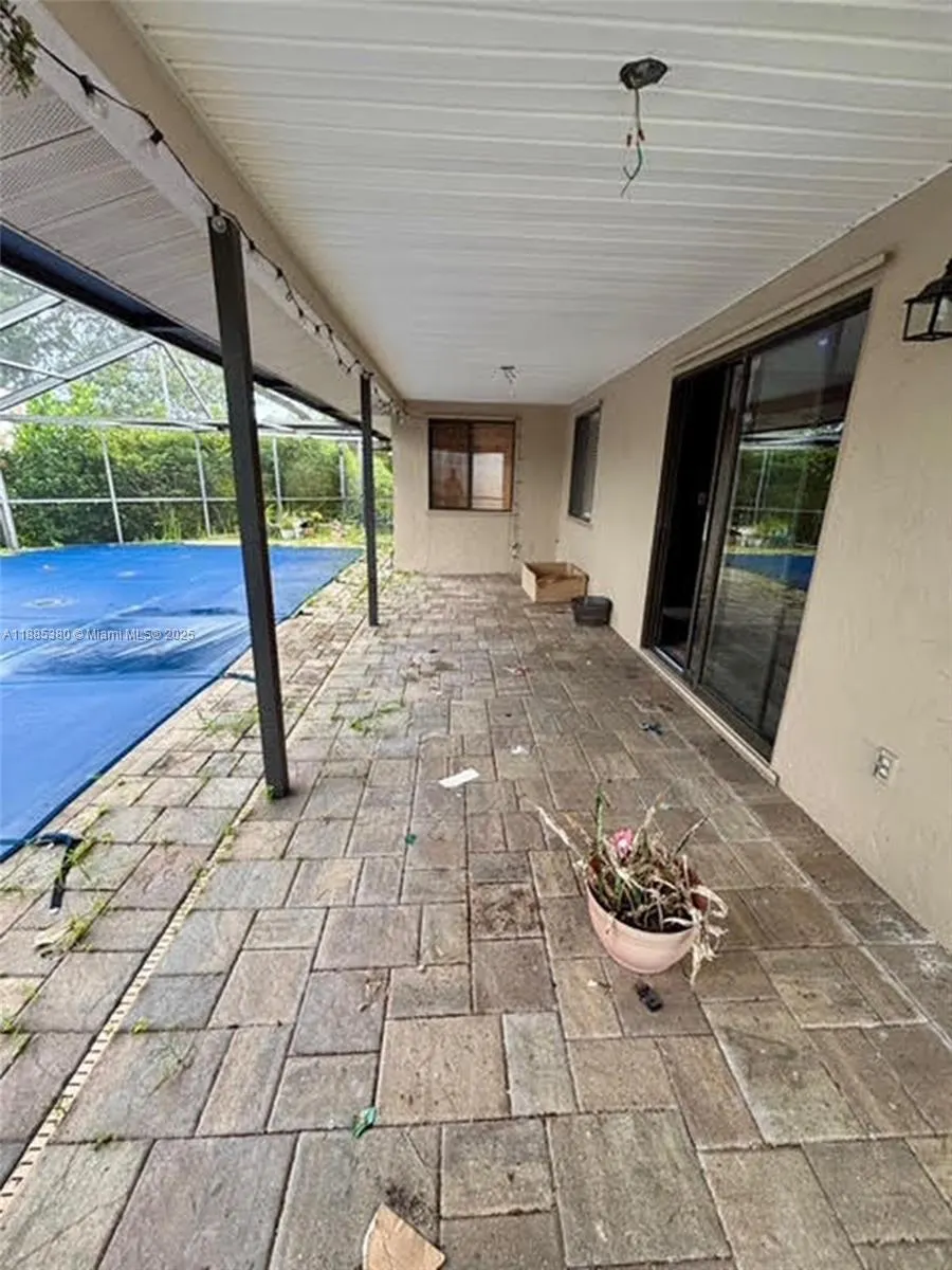 16264 Shadow Pine Rd