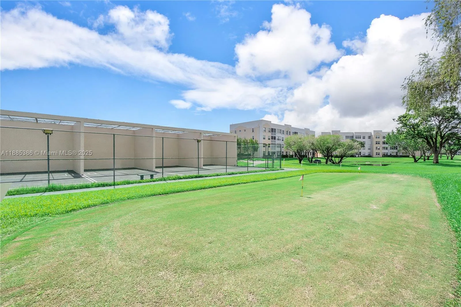8950 Sunrise Lakes Blvd, #311