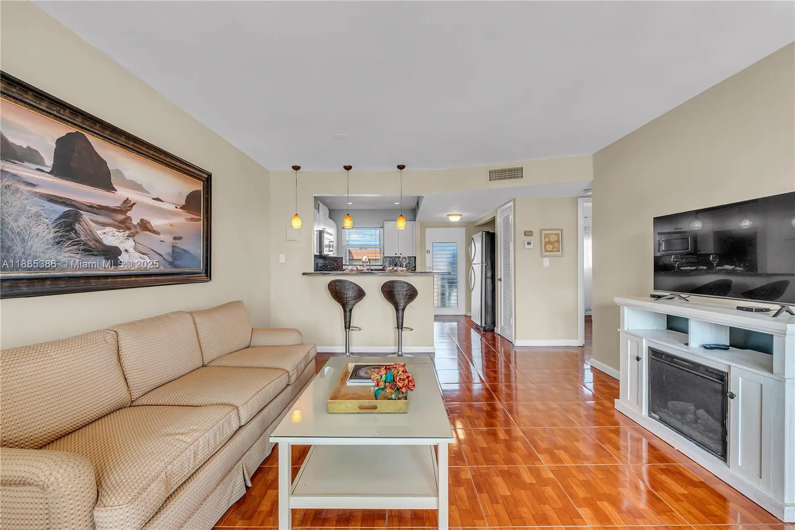 8950 Sunrise Lakes Blvd, #311