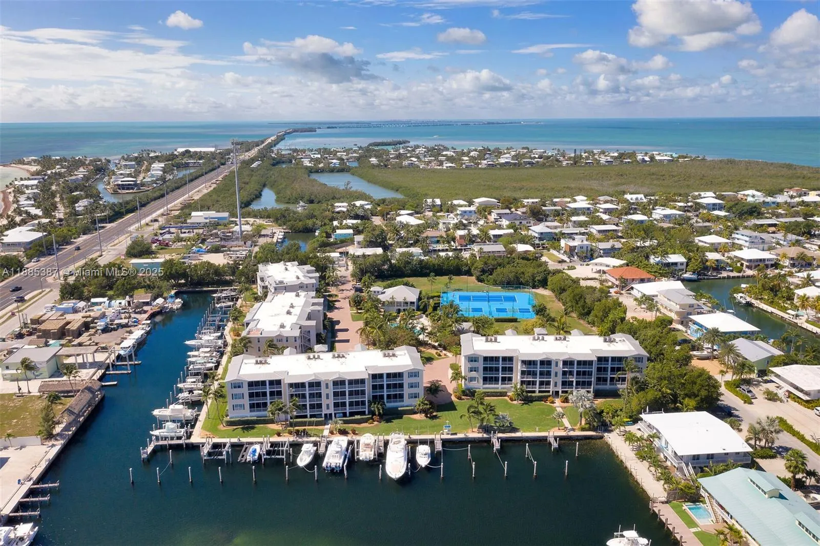 101 Gulfview Dr, #114