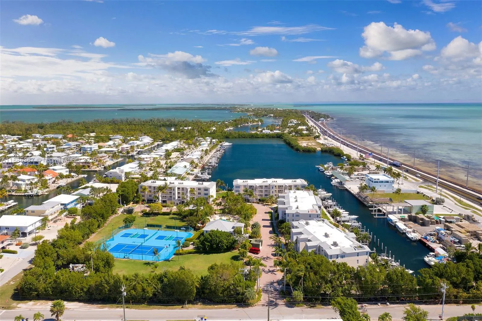 101 Gulfview Dr, #114