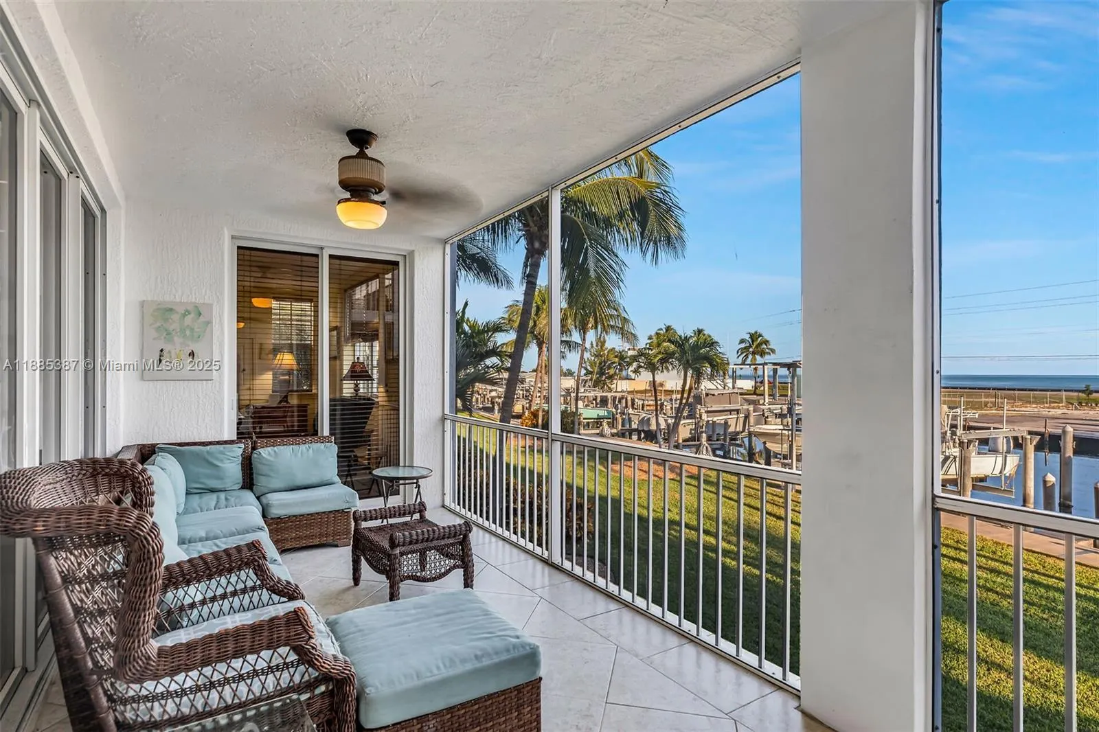 101 Gulfview Dr, #114