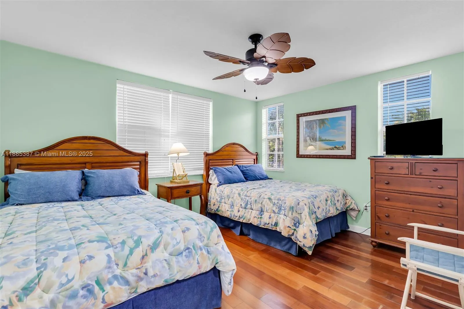 101 Gulfview Dr, #114
