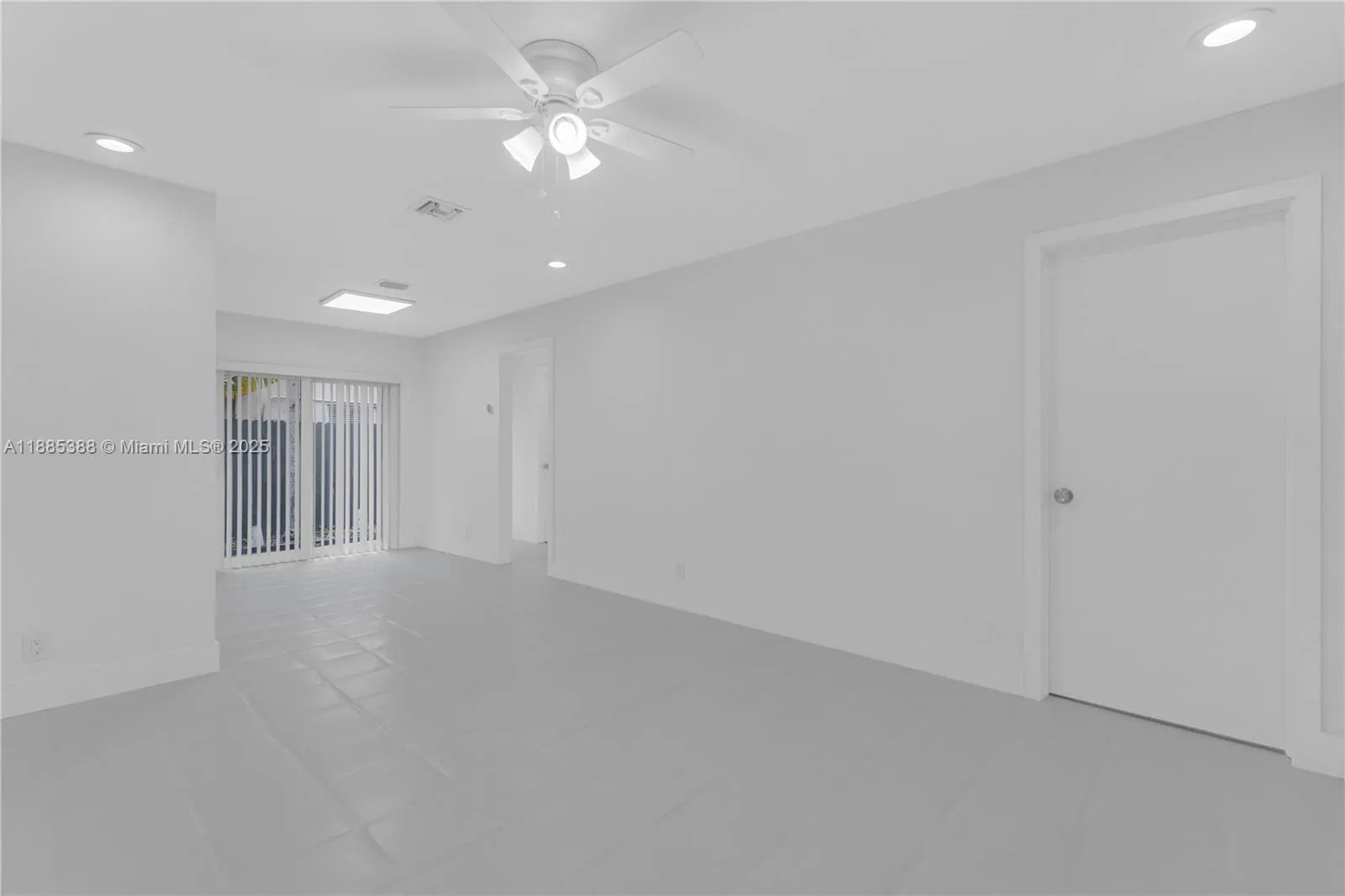 1428 NE 2nd Ave, #1