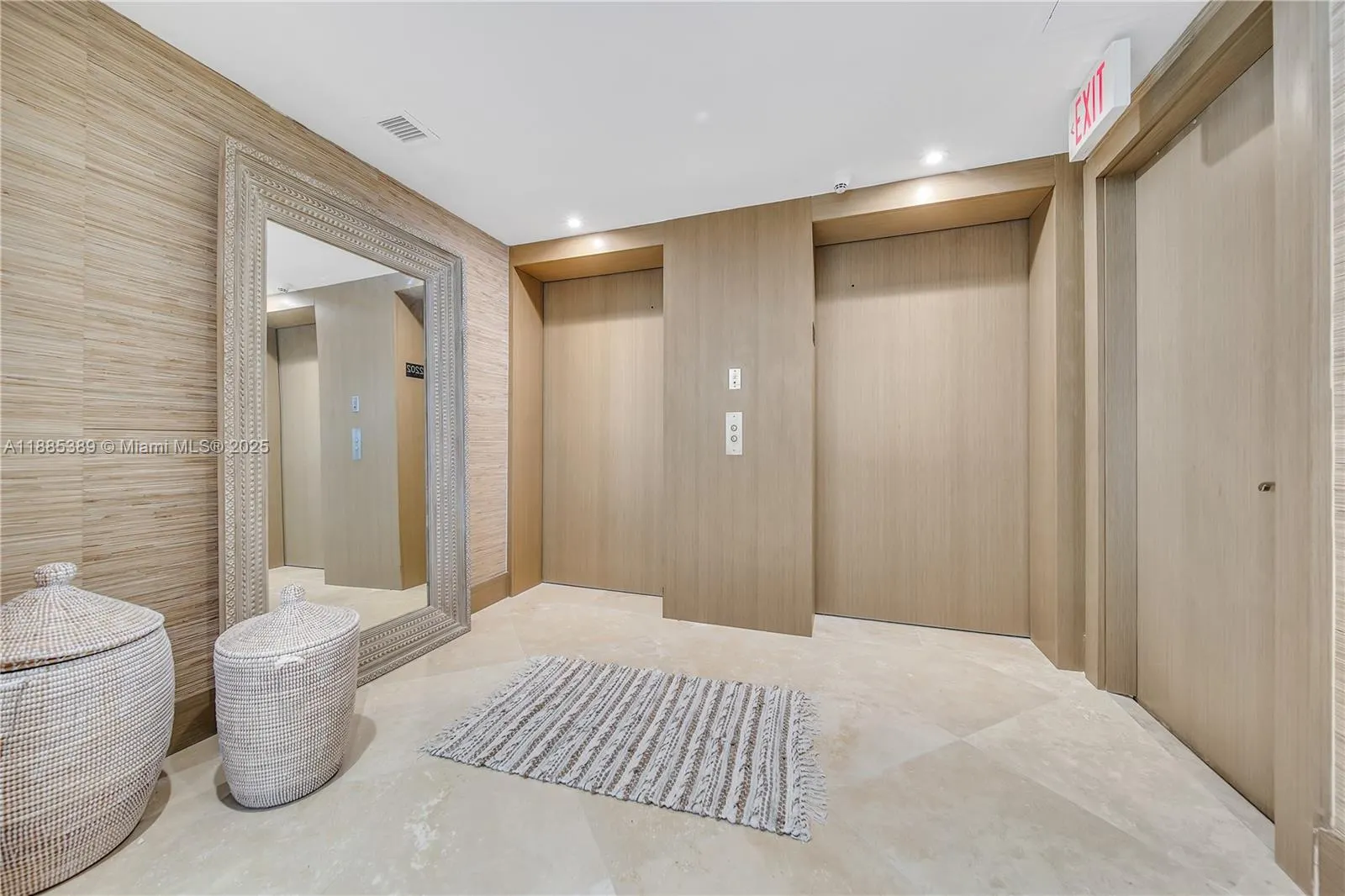 1000 S Pointe Dr, #2202