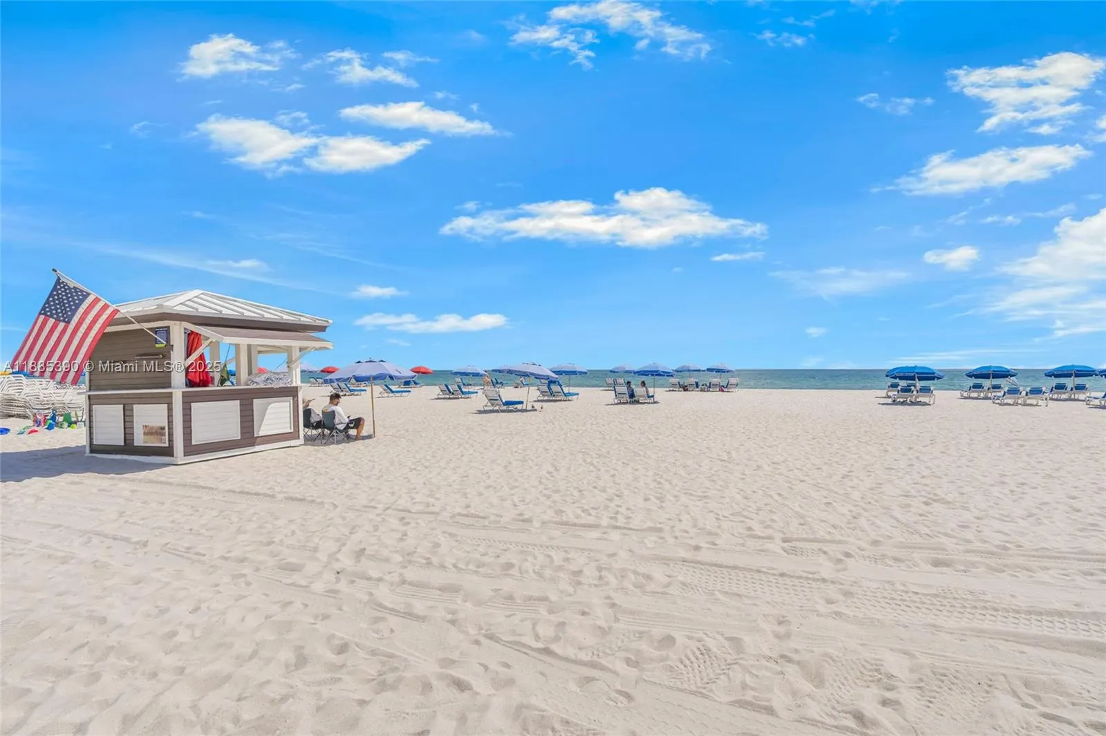4141 Collins Ave, #201