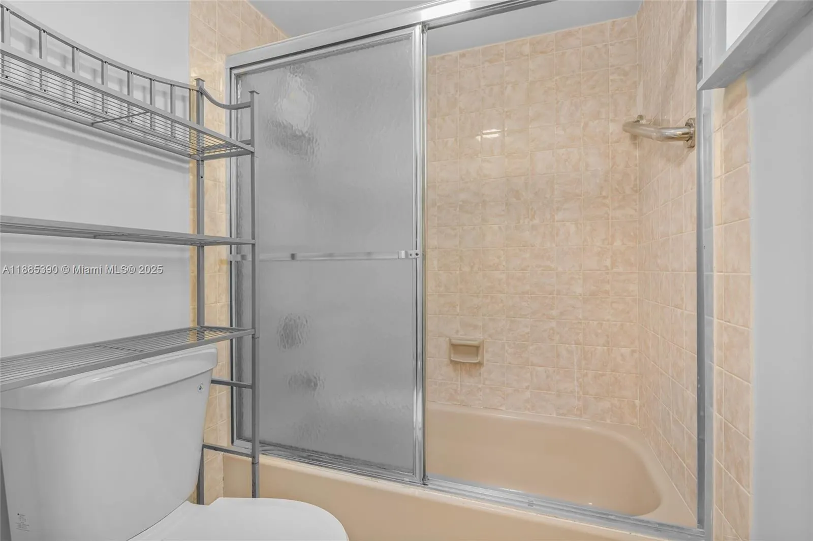 4141 Collins Ave, #201