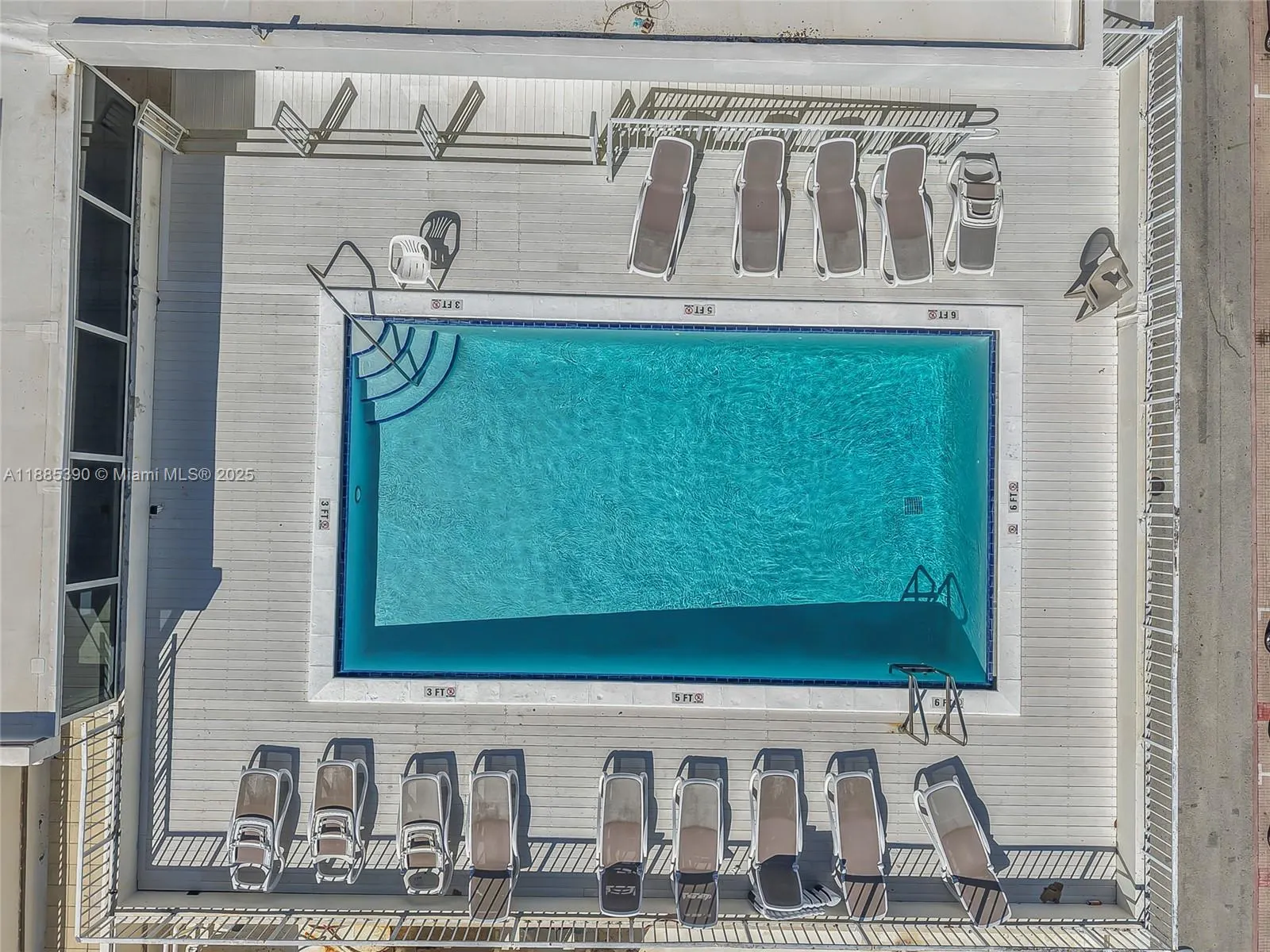4141 Collins Ave, #201