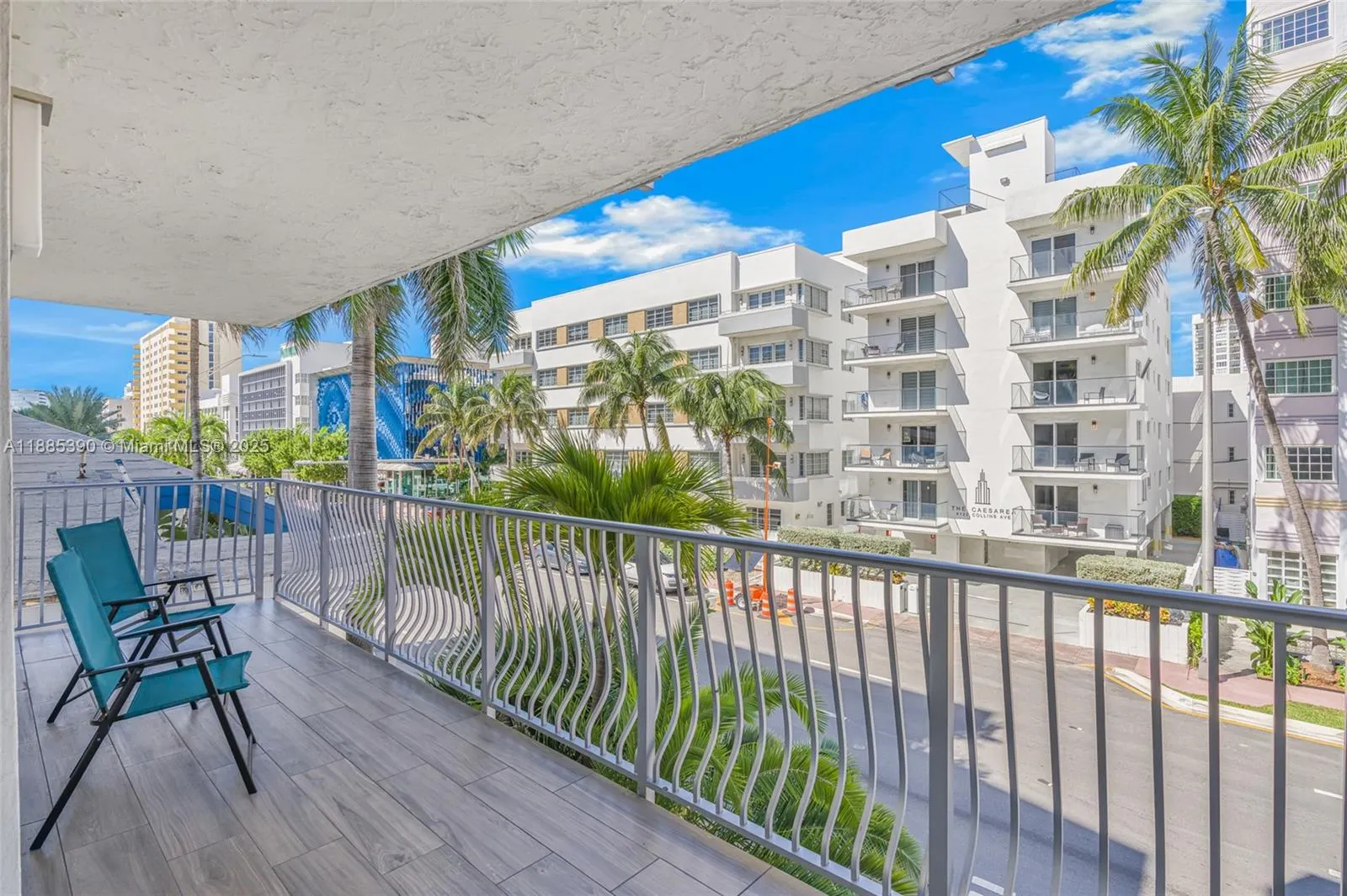4141 Collins Ave, #201