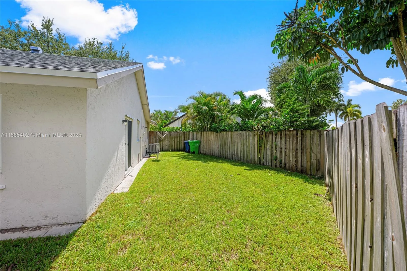 10445 NW 31st Ct