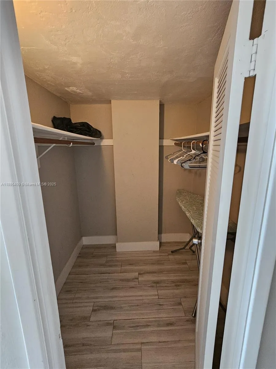 19370 Collins Ave, #1502