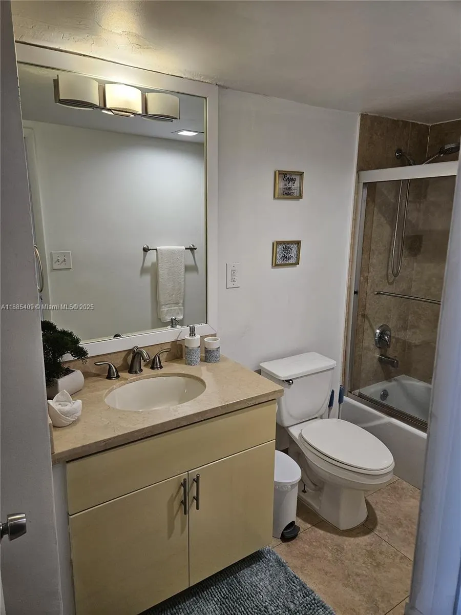 19370 Collins Ave, #1502