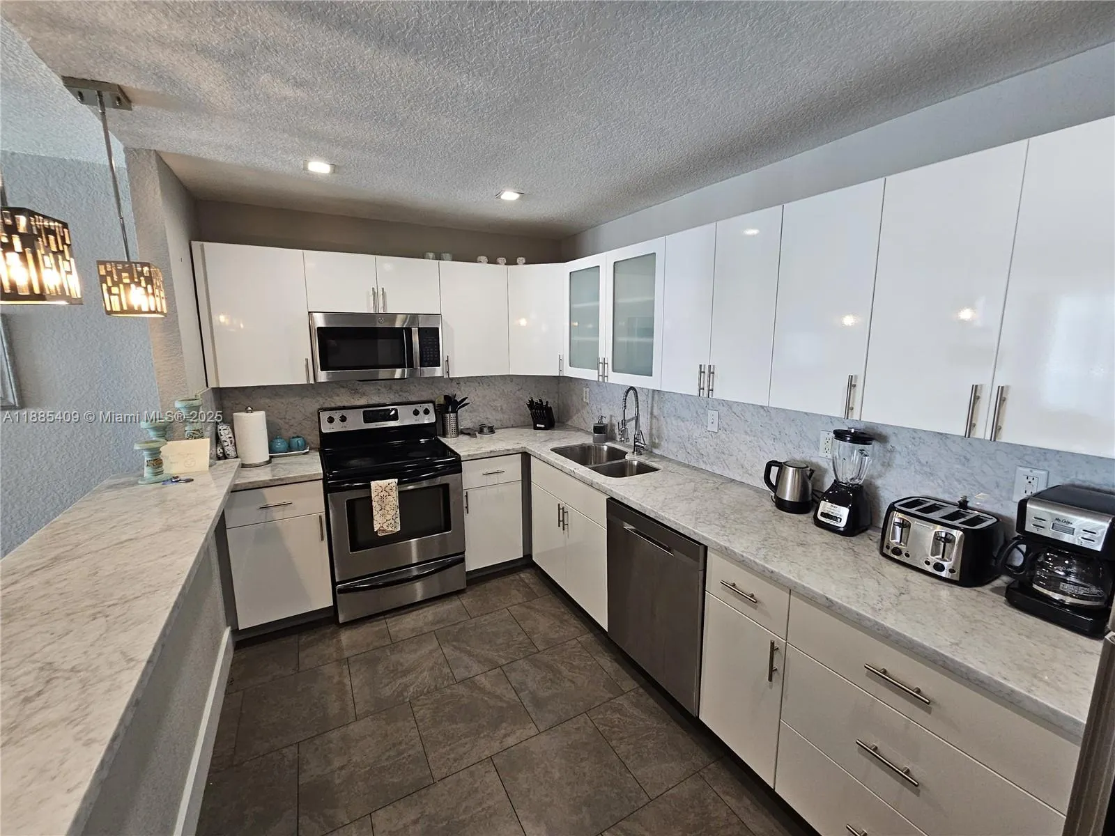 19370 Collins Ave, #1502