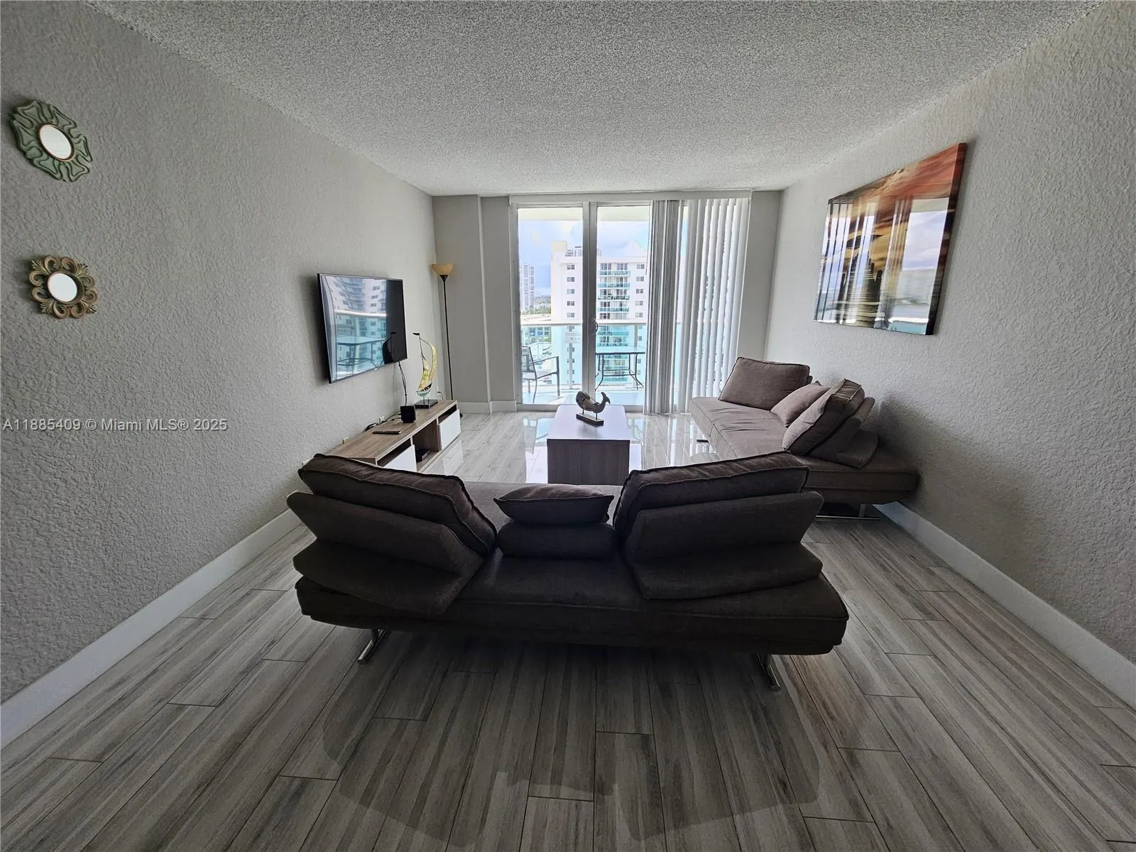 19370 Collins Ave, #1502