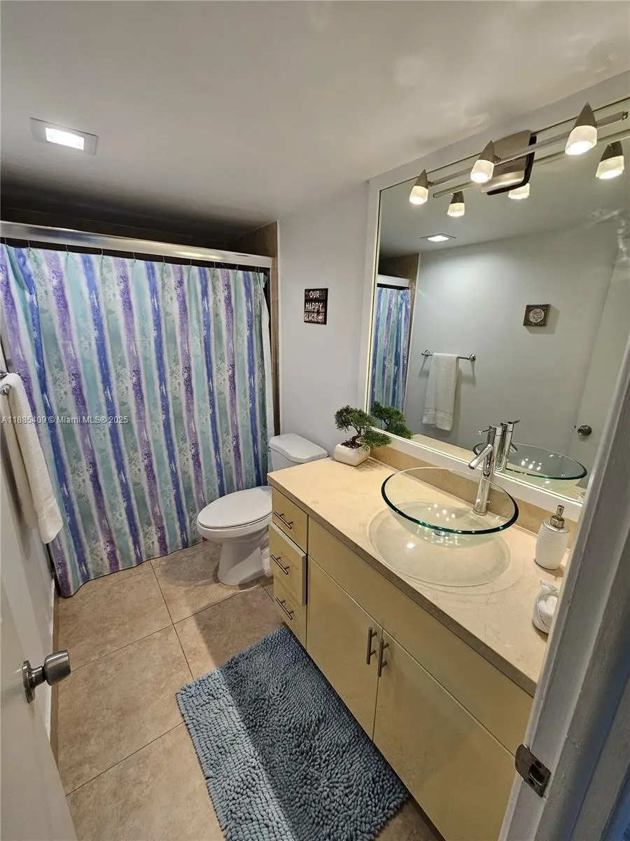 19370 Collins Ave, #1502