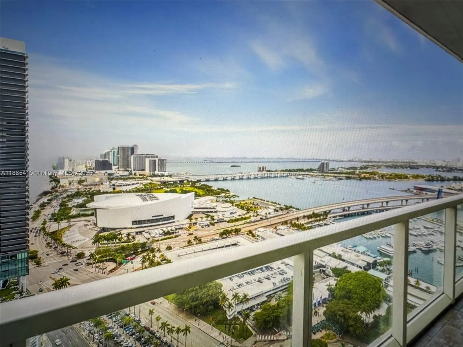244 Biscayne Blvd, #2906