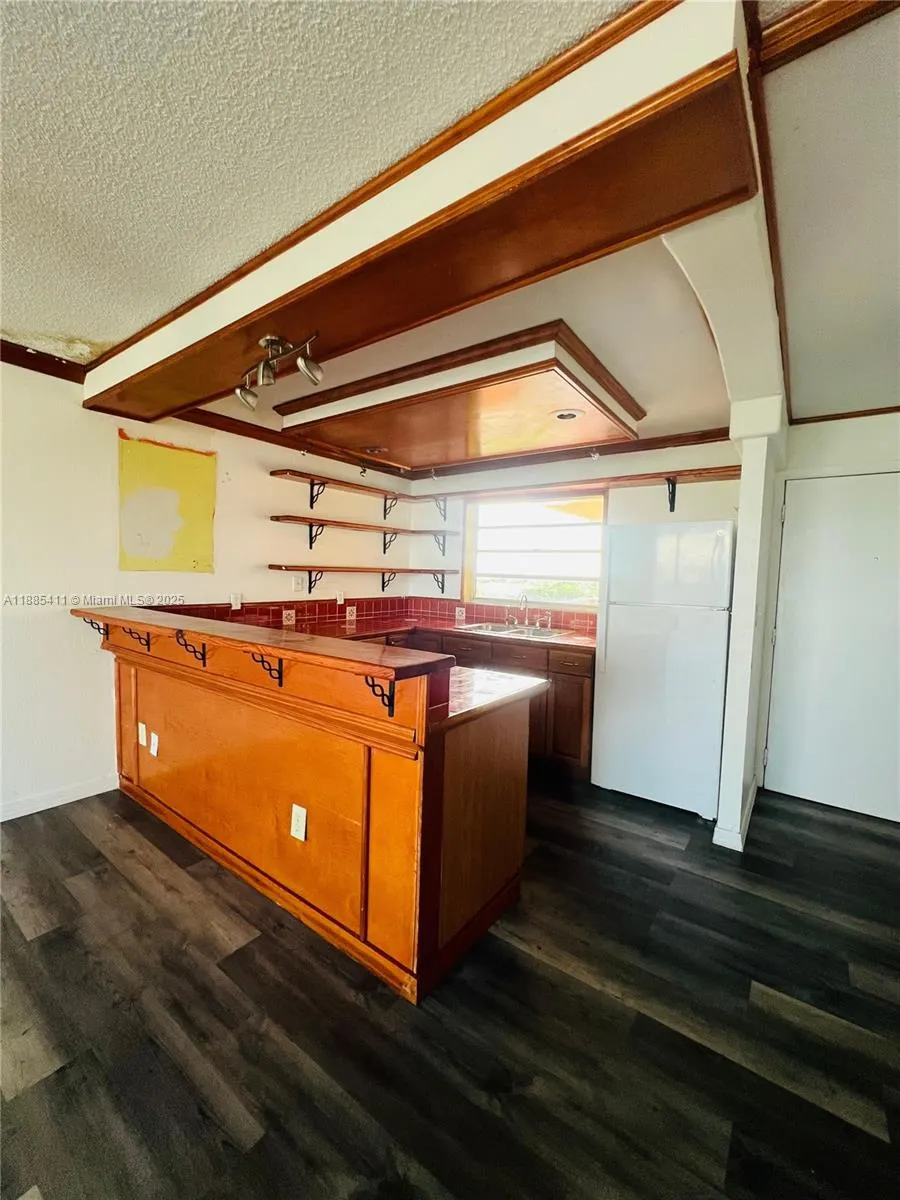 16400 NE 17th Ave, #701