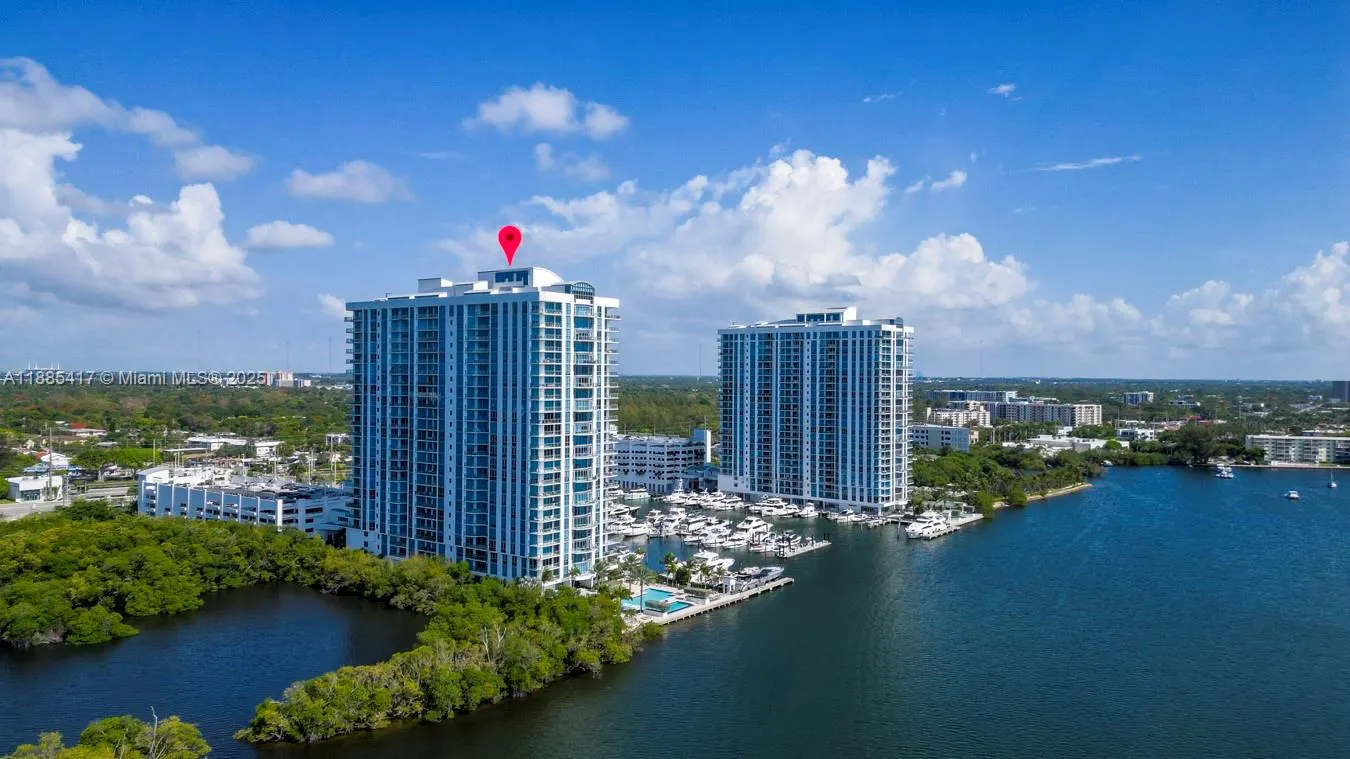 17111 Biscayne Blvd, #909