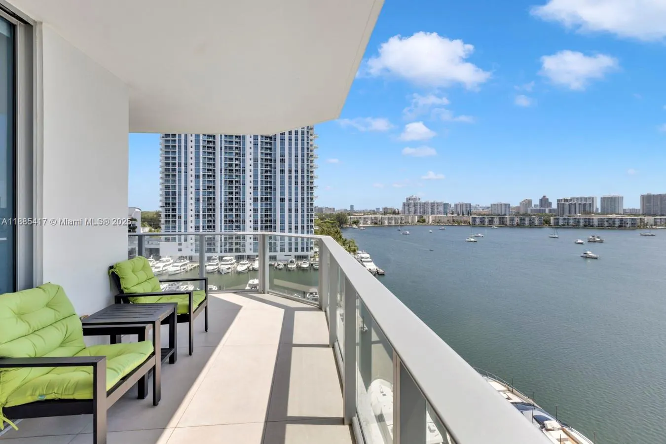 17111 Biscayne Blvd, #909