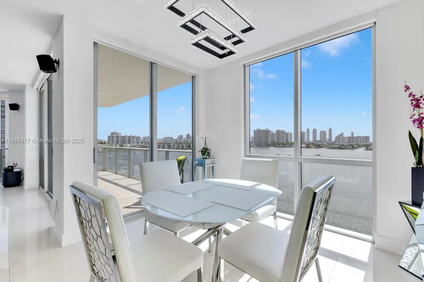 17111 Biscayne Blvd, #909