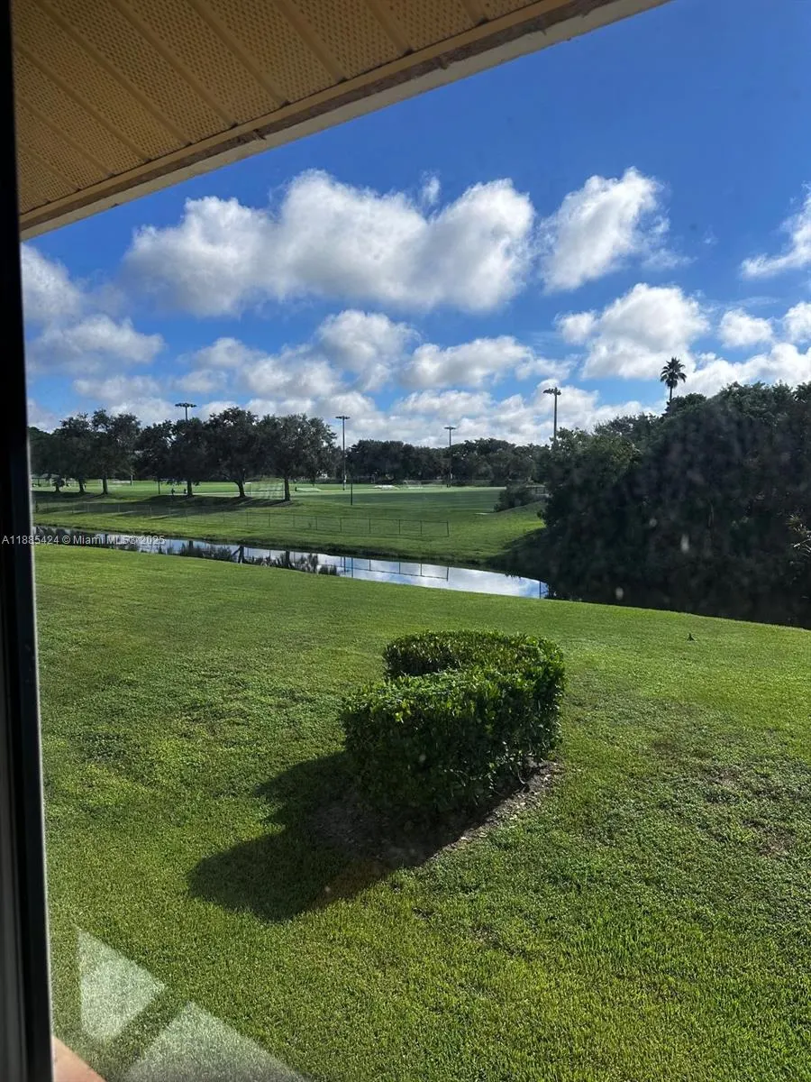 976 Coral Club Dr, #976