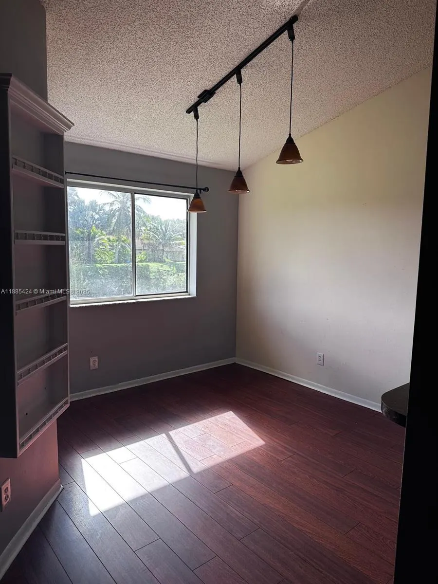976 Coral Club Dr, #976