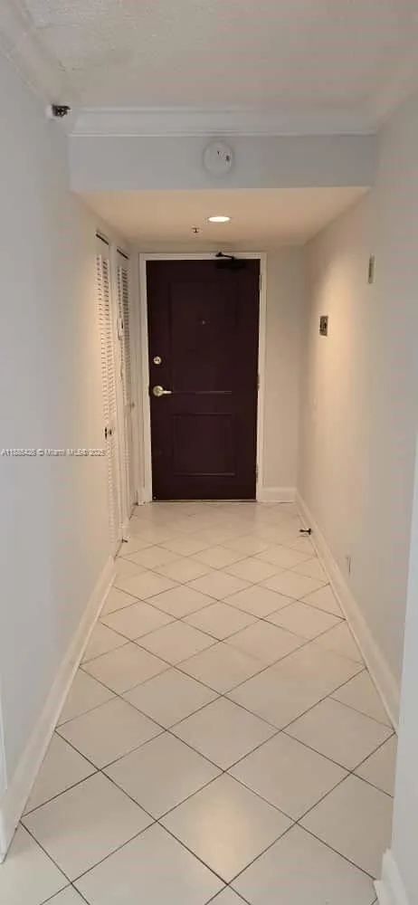 2843 S Bayshore Dr, #3A