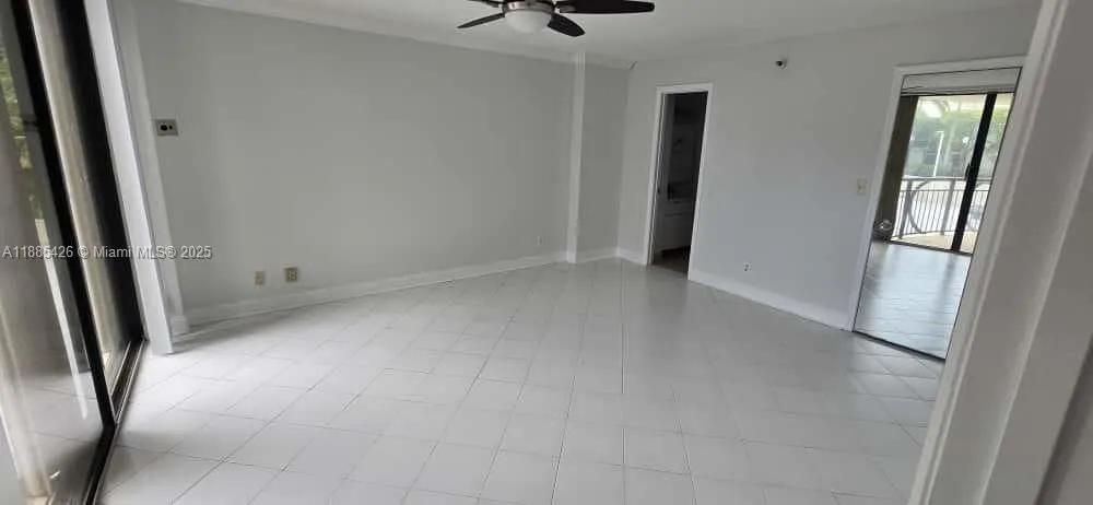 2843 S Bayshore Dr, #3A