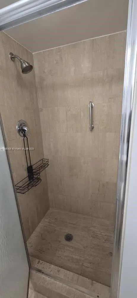 2843 S Bayshore Dr, #3A