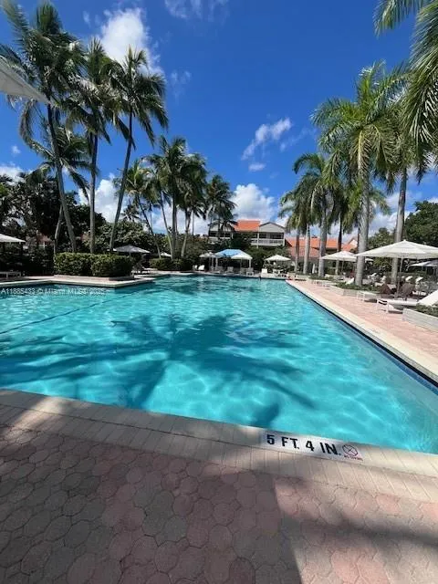 3610 Yacht Club Dr, #215