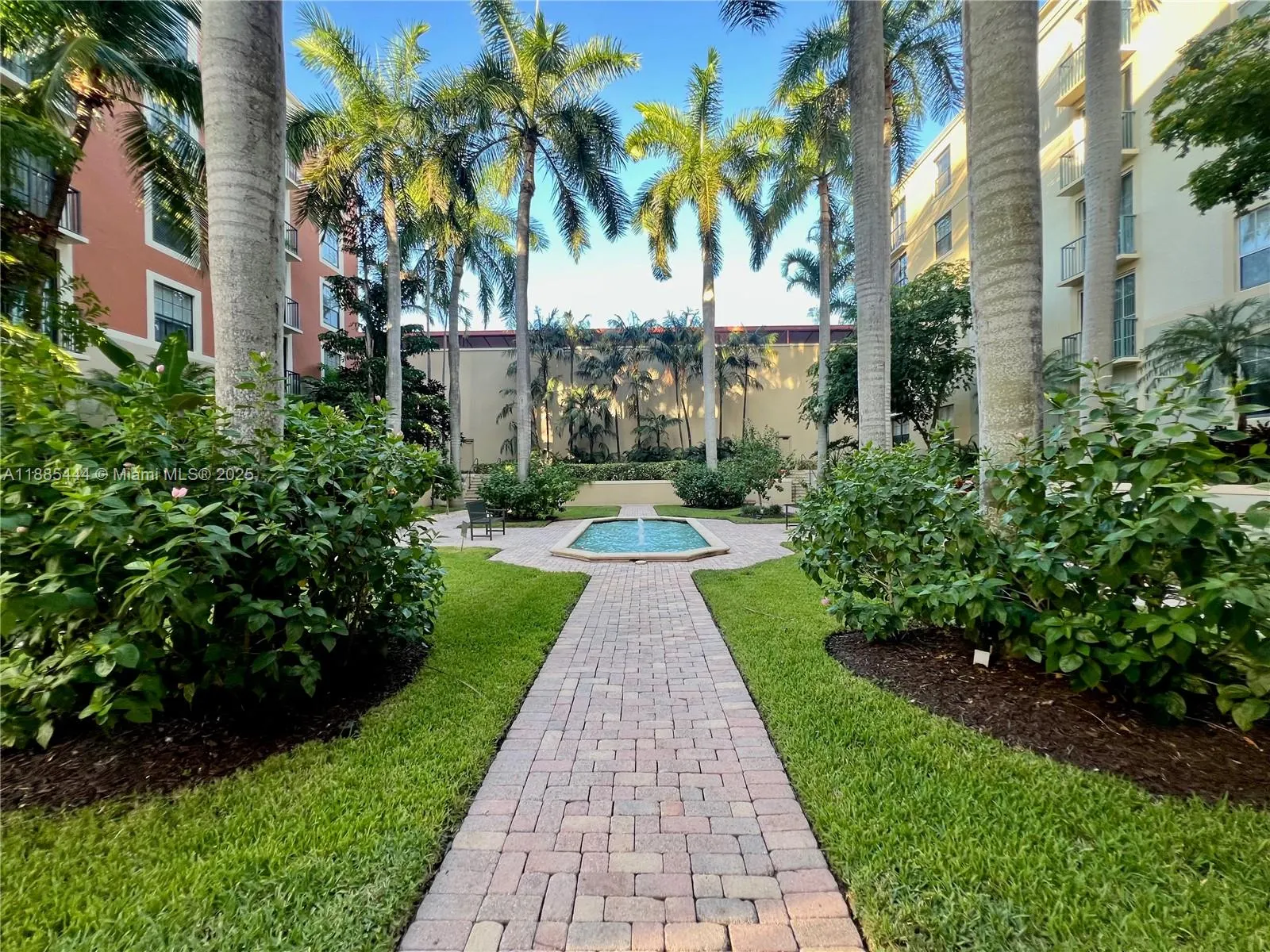 651 Okeechobee Blvd, #811