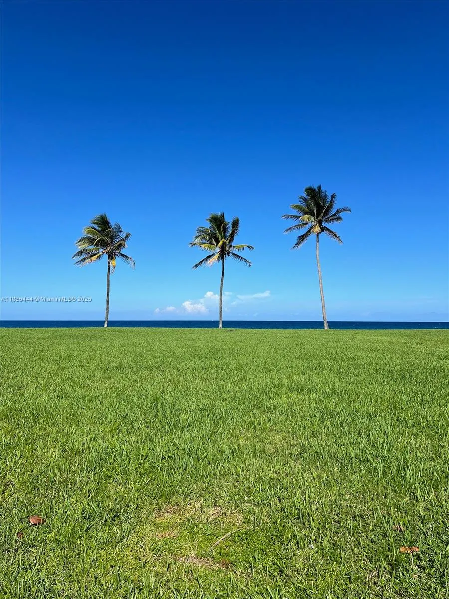 651 Okeechobee Blvd, #811