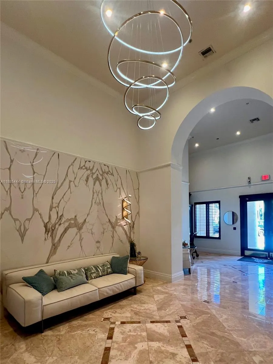 651 Okeechobee Blvd, #811