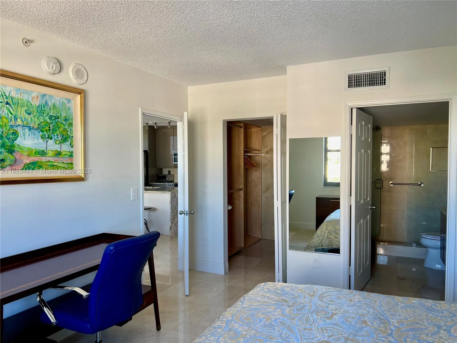 651 Okeechobee Blvd, #811
